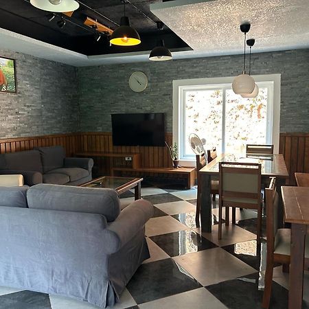 Kv By Halcyon Traveltech Apartment Anachal ภายนอก รูปภาพ