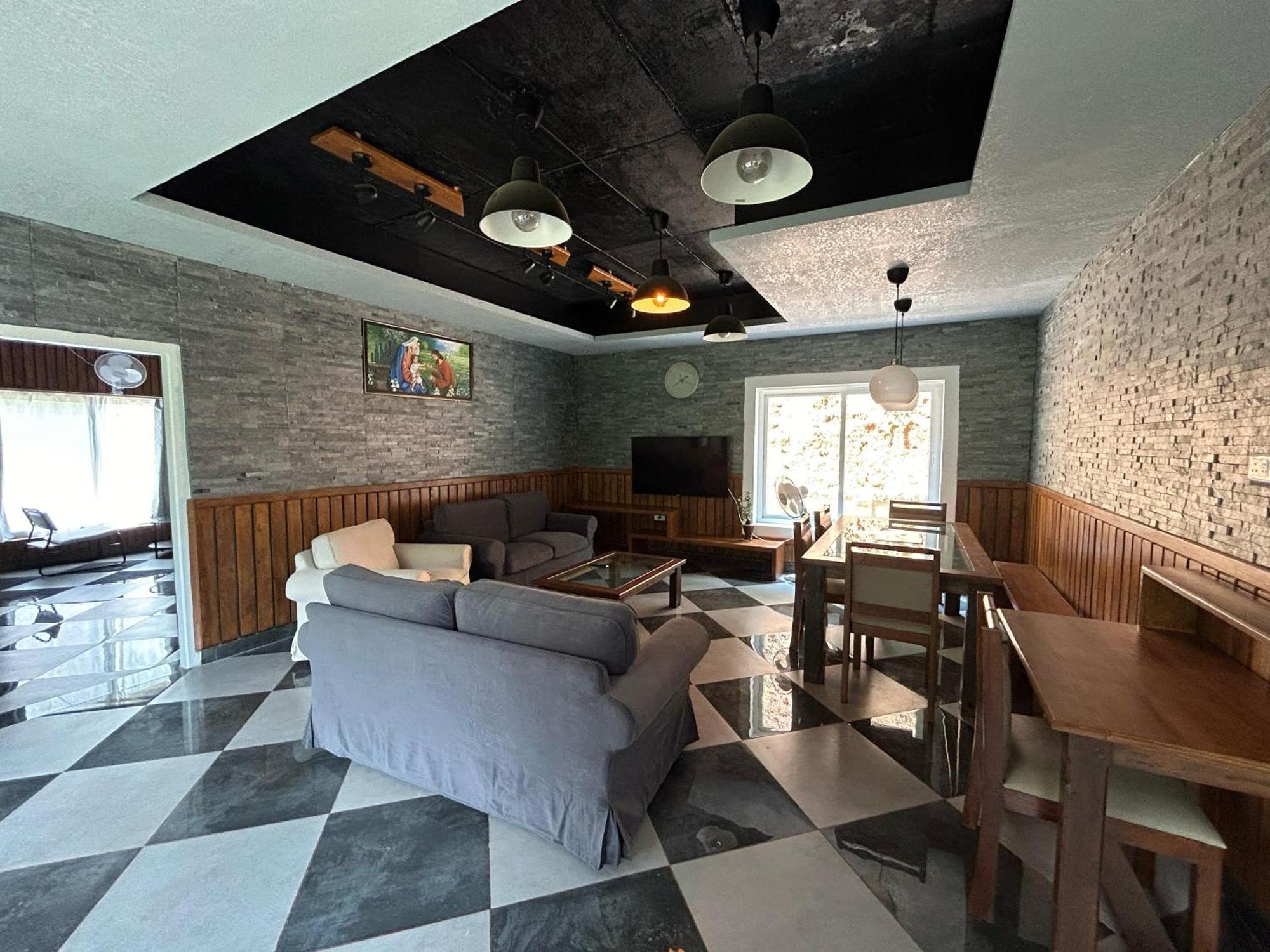 Kv By Halcyon Traveltech Apartment Anachal ภายนอก รูปภาพ