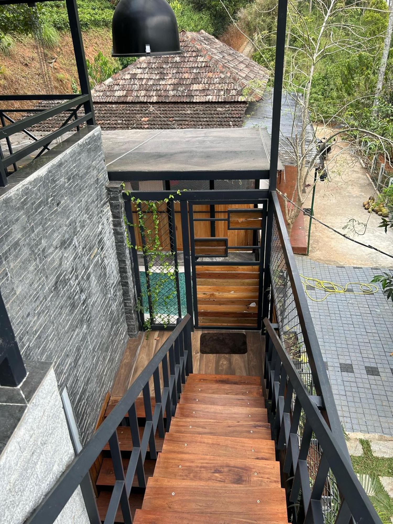 Kv By Halcyon Traveltech Apartment Anachal ภายนอก รูปภาพ