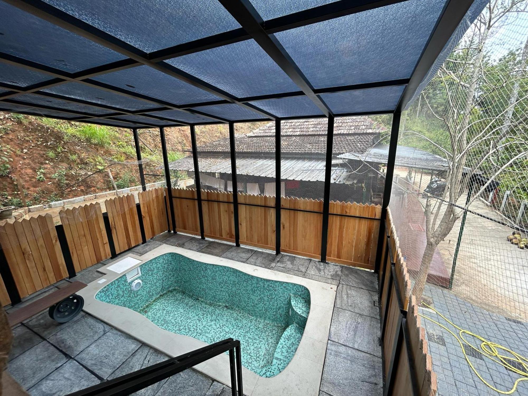 Kv By Halcyon Traveltech Apartment Anachal ภายนอก รูปภาพ